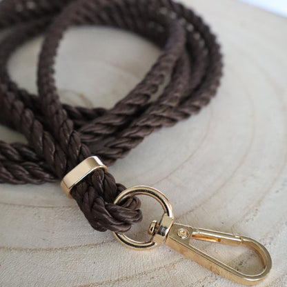 Handgefertigte Handykette – praktisch, stilvoll & individuell