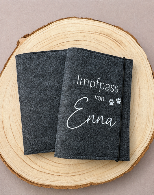 Personalisierte Impfpasshülle aus Filz
