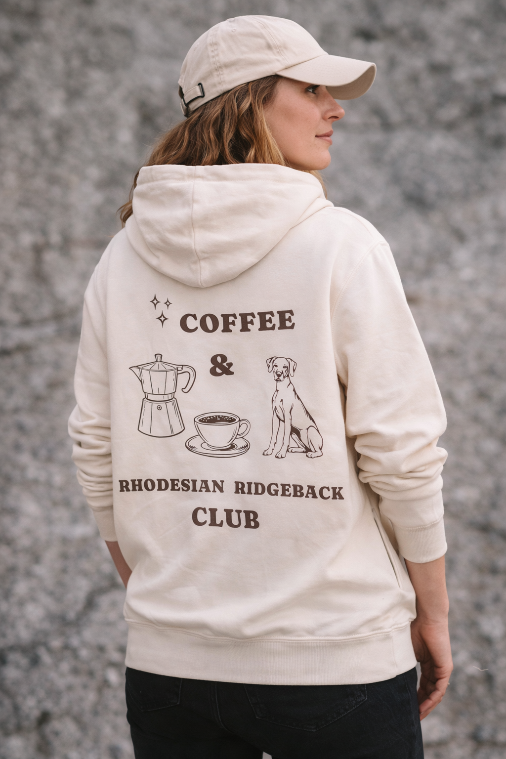 Coffee & Dog Club Hoodie – personalisierte Hunderasse